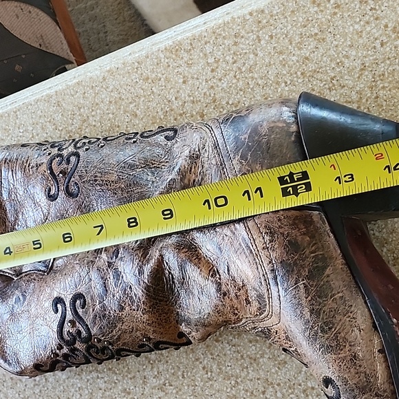 Women's Distressed Brown/Bronze Embroidered Cross Cowgirl Boots 9.5M - Picture 10 of 13